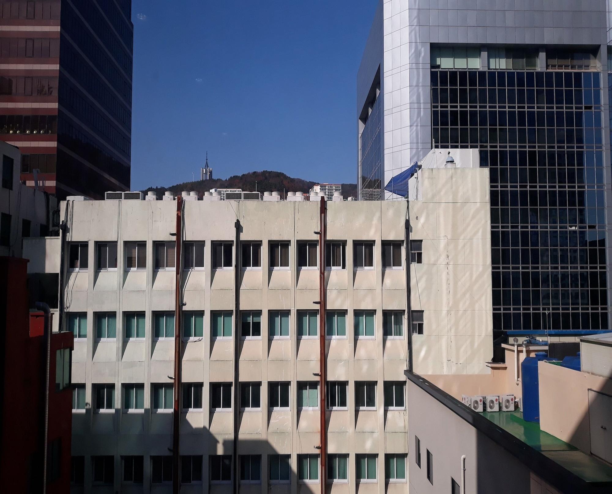 Almond Hotel Busan Station Exterior foto
