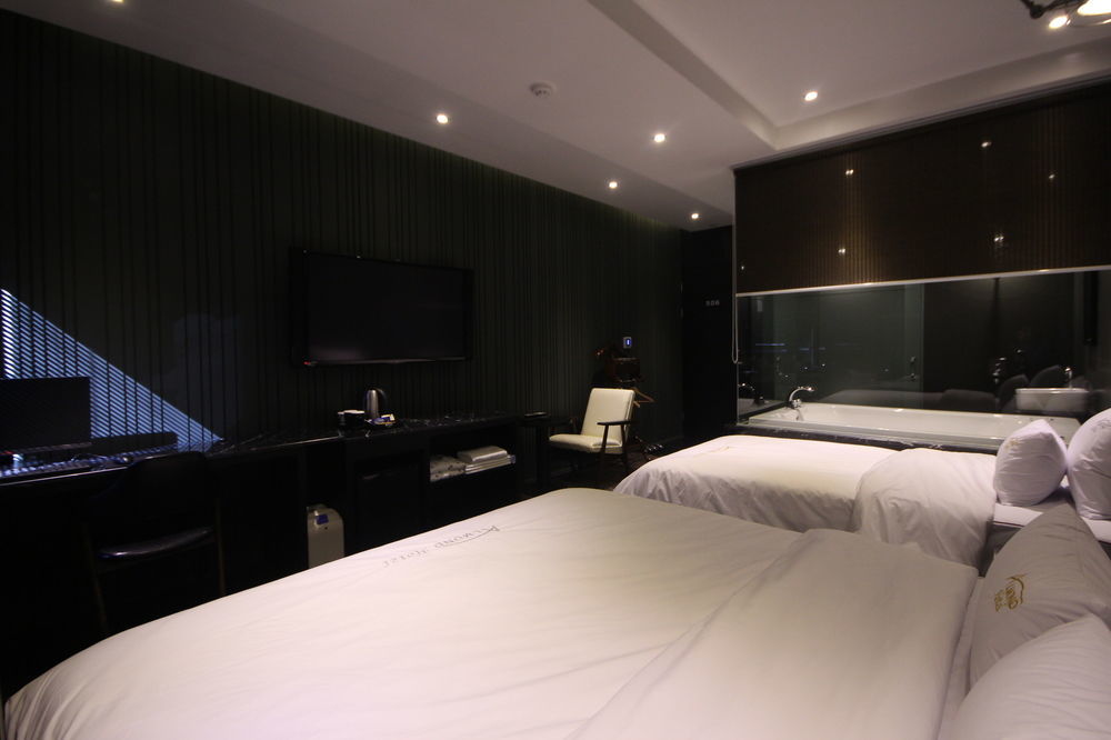 Almond Hotel Busan Station Exterior foto